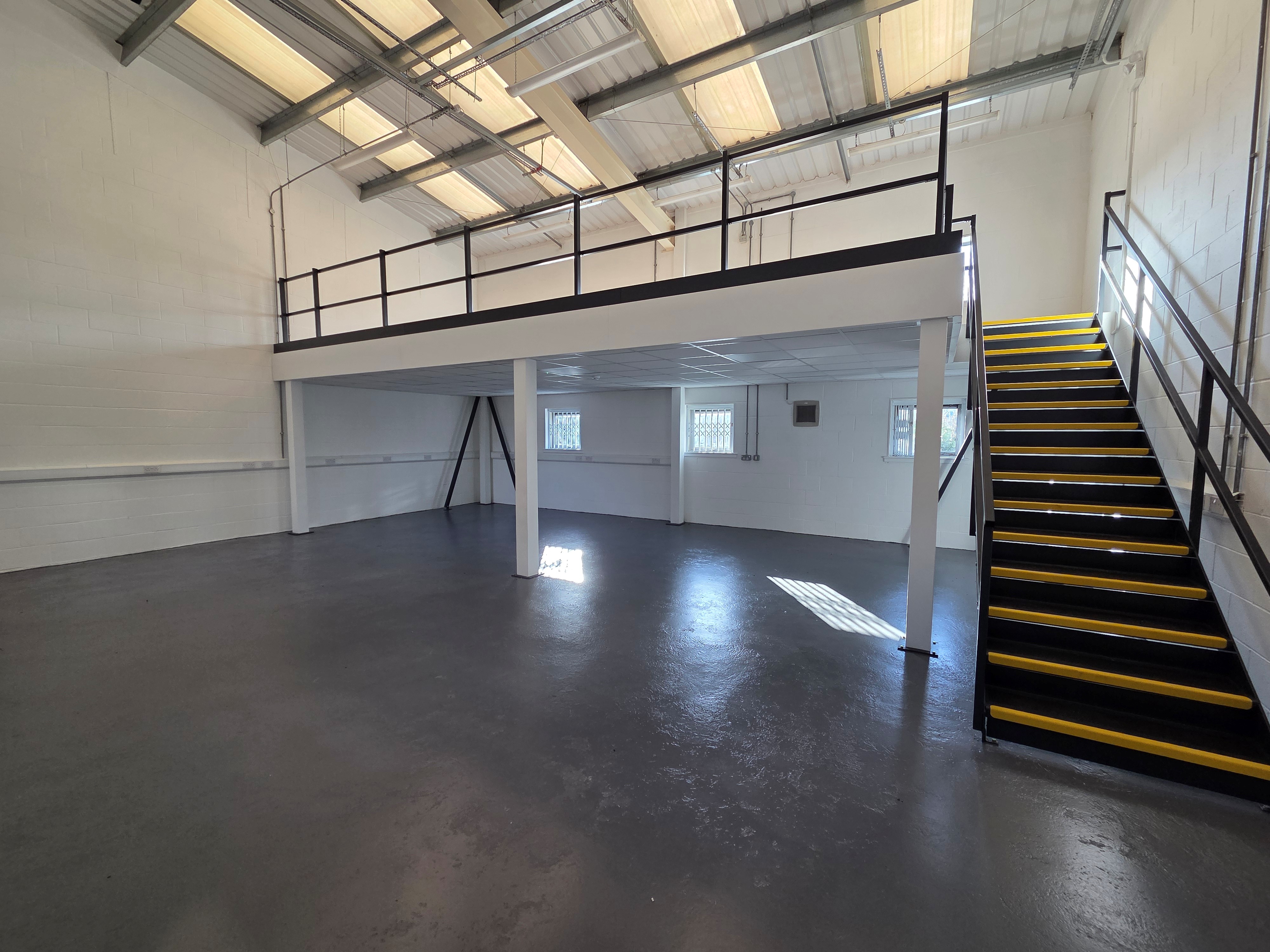 Office in Nuneaton - photo 2